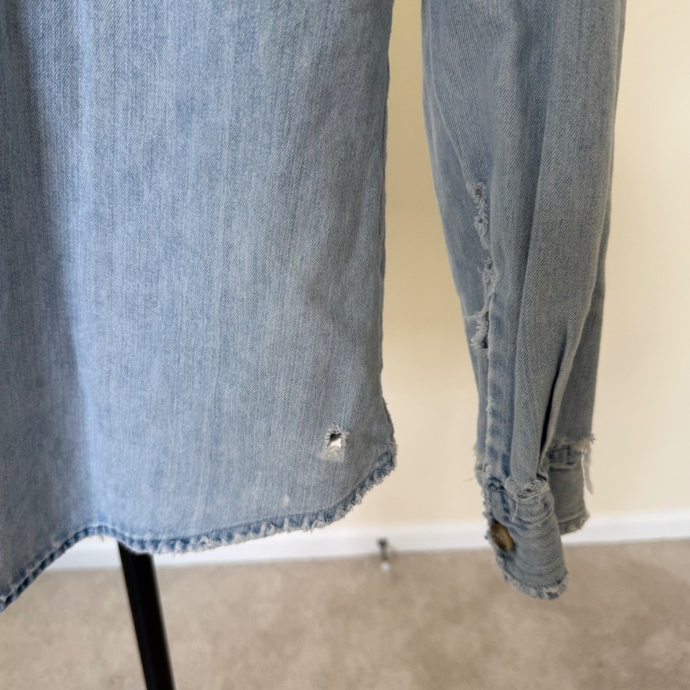Andrew Jeans Co 90's Distressed Denim Button Down Shirt M/L Vintage - Picture 7 of 13